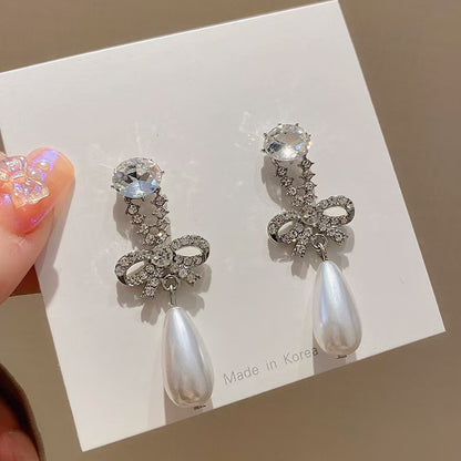 Wholesale Full Diamond Bow Pearl Long Earrings for Women French Sweet High-End Earrings Retro Ear Jewelry 106