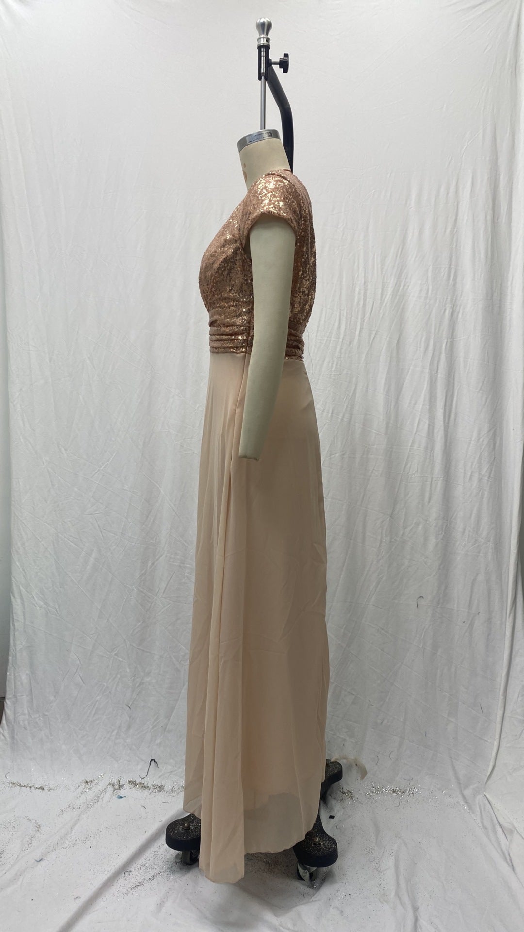2025 Cross-Border New Spring and Summer European and American Clothing Sleeveless Dress V Neck Sequined Elegant Chiffon Splicing Evening Dress