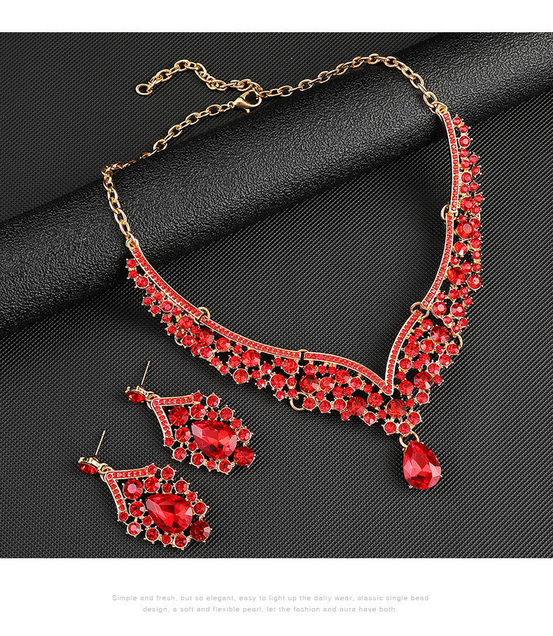 Cross-border foreign trade retro jewelry exaggerated necklace suit luxury crystal jewelry banquet dress accessories manufacturers direct supply