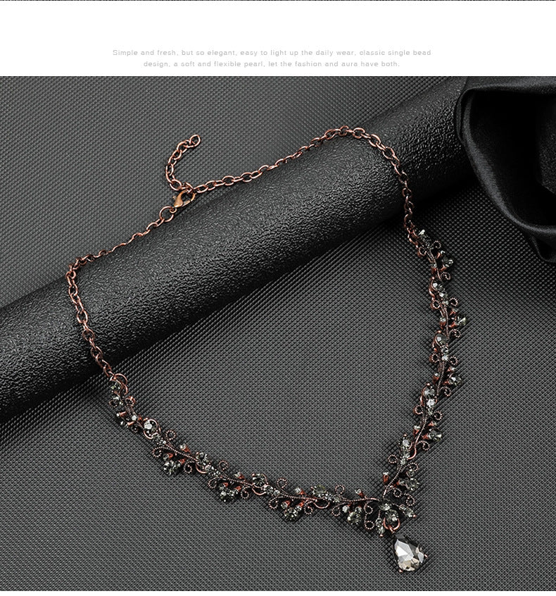 European and American Foreign Trade Jewelry Retro Jewelry Set Gemstone Necklace Clavicle Chain Cross-Border Female Leaf Water Drop Spot Straight Hair