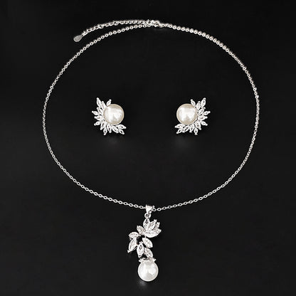 Korean version of high-end hot-selling jewelry European and American luxury pearl zircon inlay necklace earrings e6068-x6063