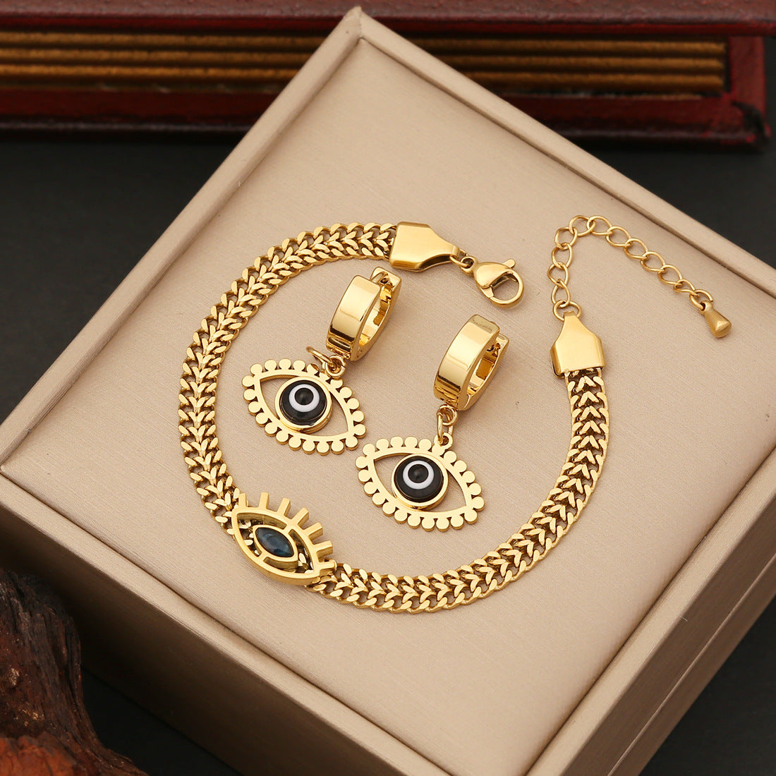 Cross-border new jewelry personalized stainless steel eye necklace fashion flat chain necklace trendy jewelry set N1049