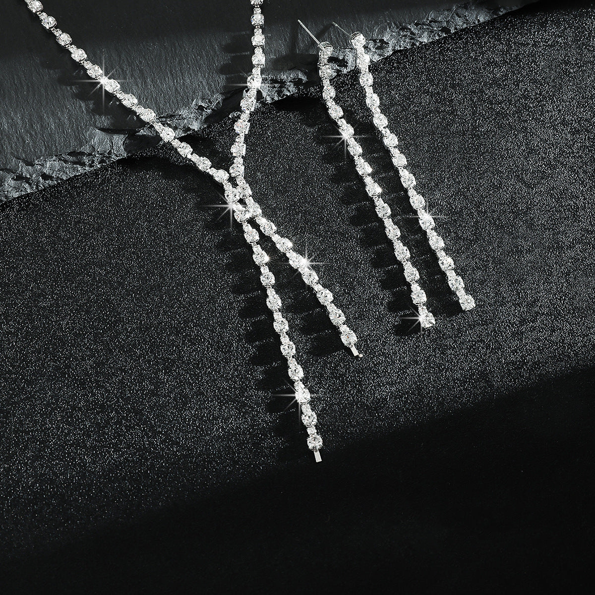 Fashion Popular Jewelry Exquisite Sparkling Rhinestone Tassel Long Necklace Earrings Set Bridal Party Jewelry