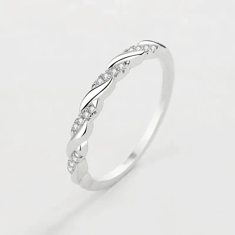 Huitan Wedding Band Eternity Rings Women Brilliant Round Zirconia Luxury Engagement Rings Thin Elegant Female Jewelry Drop Ship
