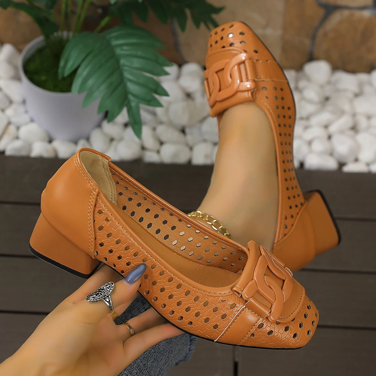 French Retro Woven Women Pumps Breathable Square Toe Block High Heels Elegant Hollow Office Lady Shoes Luxury Designer Sandals