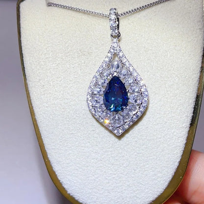Luxury 18K white Solid Platinum PT950 certifid 2 carat water drop moissanite pendant color diamond inlaid necklace for women