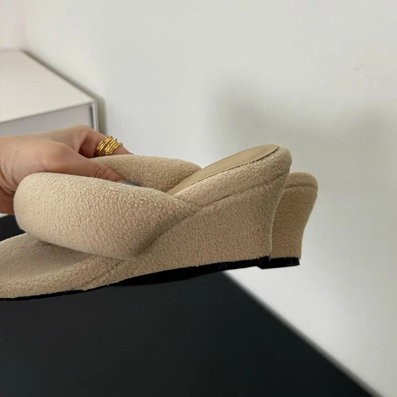 New Footwear Flock Women Wedges Slippers Flip Flops Shoes Fashion Round Toe Ladies Wedges Slippers Shoes Female Sandals Slides