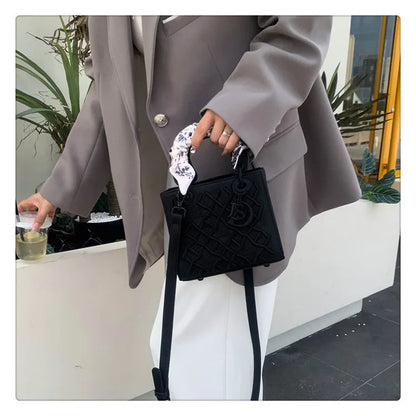Luxury 2025 New Versatile Craftsmanship Embroidery Concubine Bag Handbag, Women's Crossbody Bag