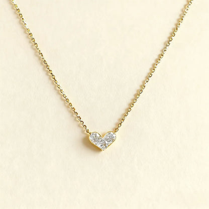 EWYA 3-Stone Round Cut Full Moissanite Pendant Necklace Heart Shape for Woman 925 Silver Certified Lab Diamond Lucky Neck Chain