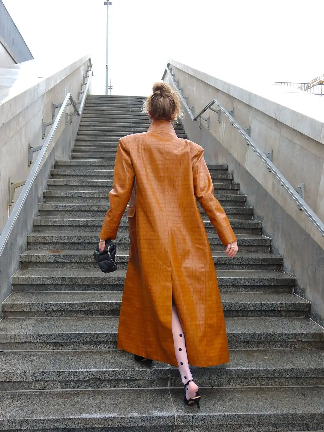 Women Brown Croc Embossed Faux Leather Maxi Trench Coat Lapel Single Breasted Straight Long Front Pockets Vintage Autumn Winter