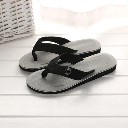 Hot High Quality Men Beach Shoes Summer Casual Flat Slippers Male Indoor Bathroom Anti-Slip Flip Flops Man Flip-Flops Men Sandal