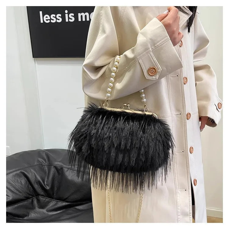 Beading Chain Women's Evening Plush Handbags Faux Fur Tassel Ladies Shoulder Bag Elegant Female Crossbody Bags Party Furry Purse