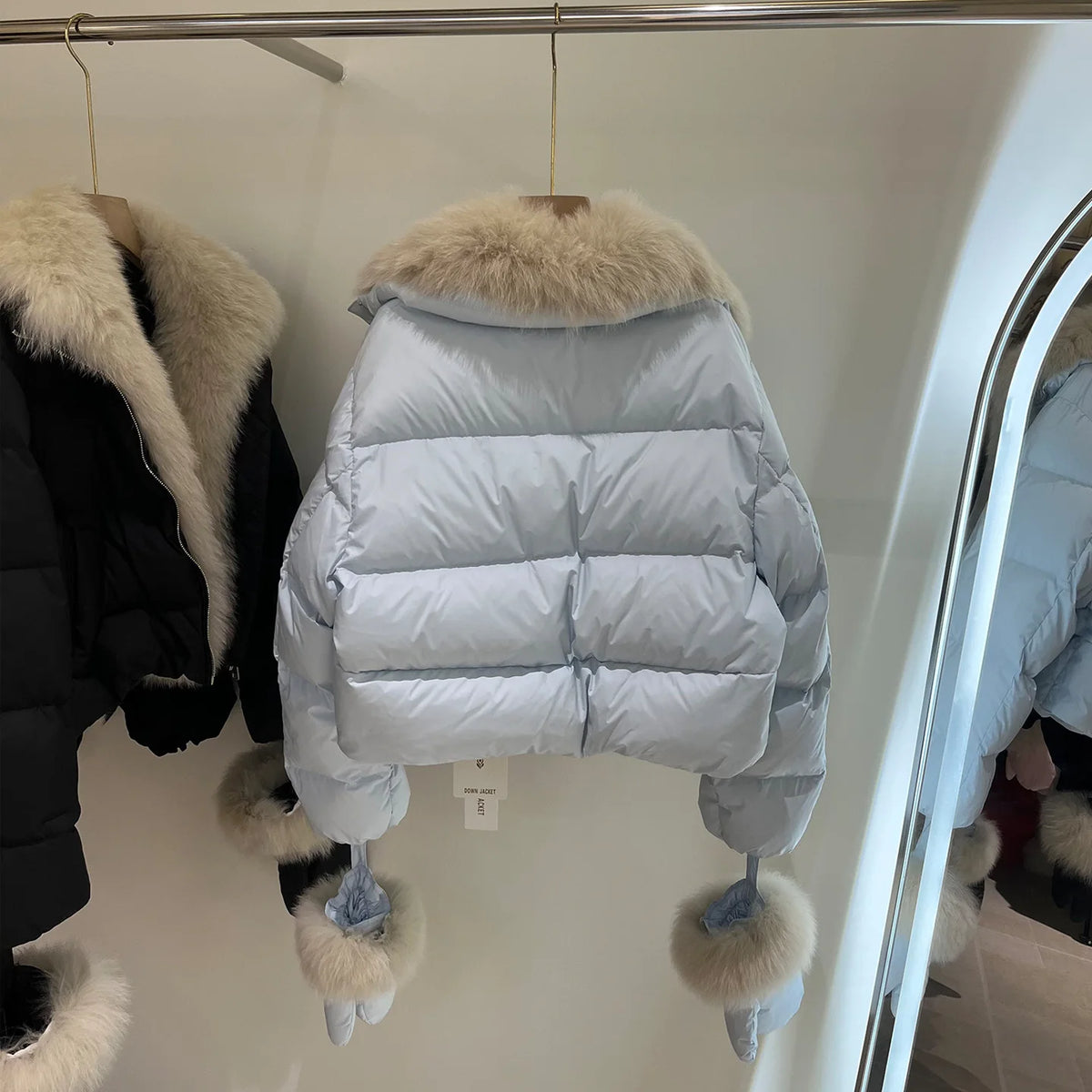 2026 Premium Women Winter Down Jacket White Goose Down Genuine Fox Fur Collar Thick Warm Luxury Coat with Matching Glove