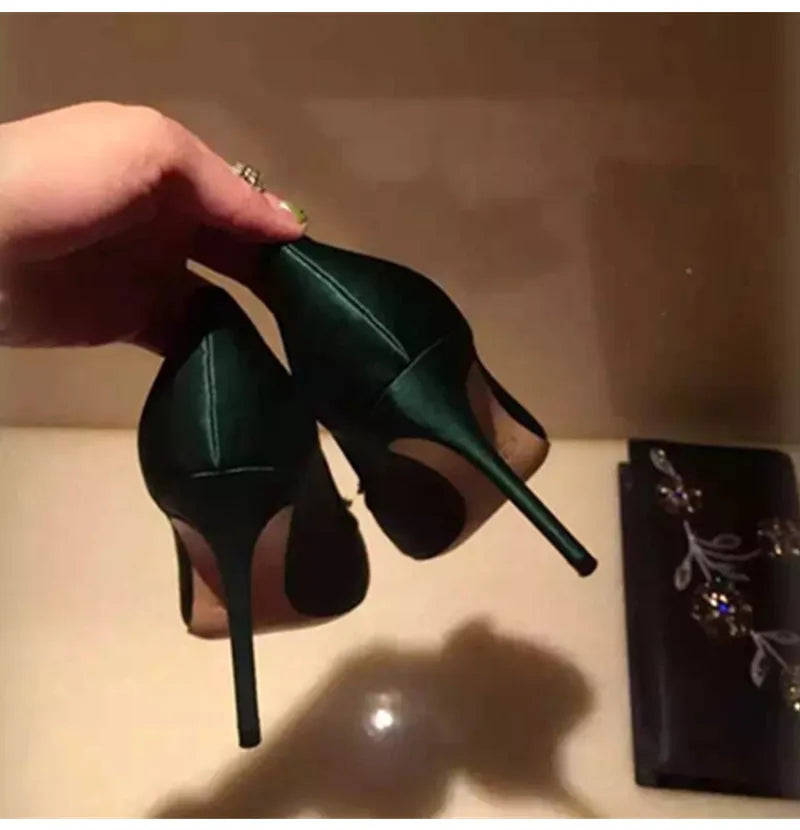 Luxury Diamond Crystal Satin Women Pumps Elegant Pointed toe Stiletto High heels Spring Autumn Fashion Wedding Banquet Shoes