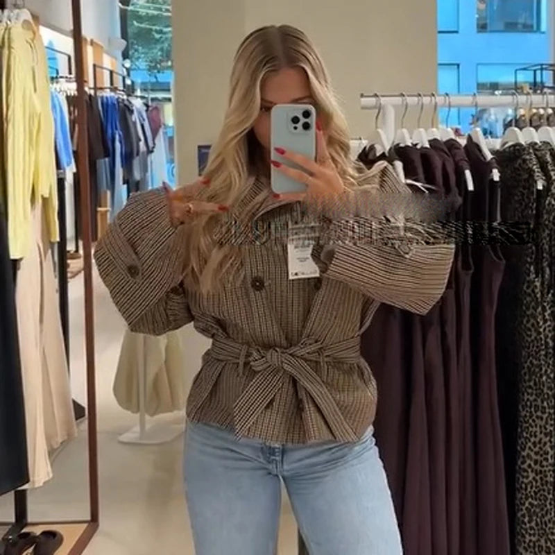 Long Sleeve Plaid Cropped Trench Coat Women Lapel Double Breasted Belted Waist Loose Checkered Short Jacket Lady Autumn Coats
