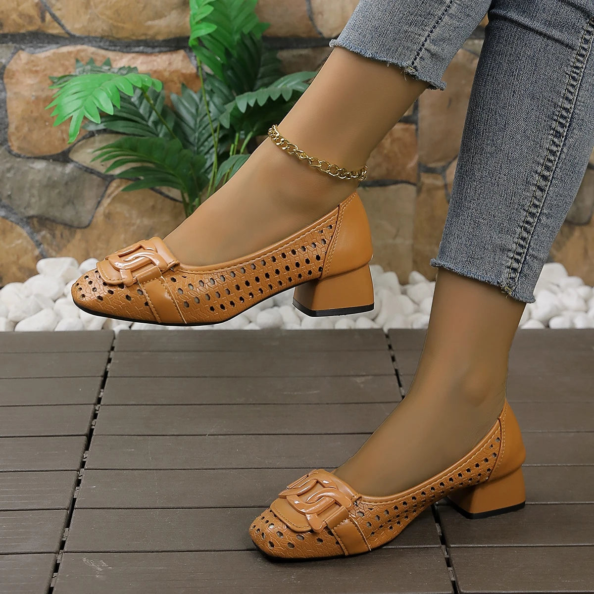 French Retro Woven Women Pumps Breathable Square Toe Block High Heels Elegant Hollow Office Lady Shoes Luxury Designer Sandals