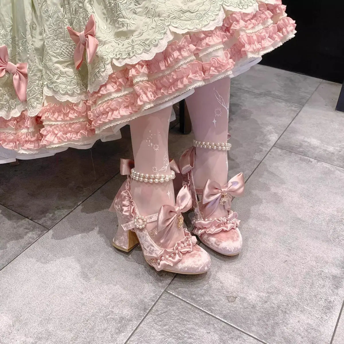 Sweet Lolita Women High Heels Luxury Designer Court Style Velour Bowknot Princess Dress Shoes Elegant