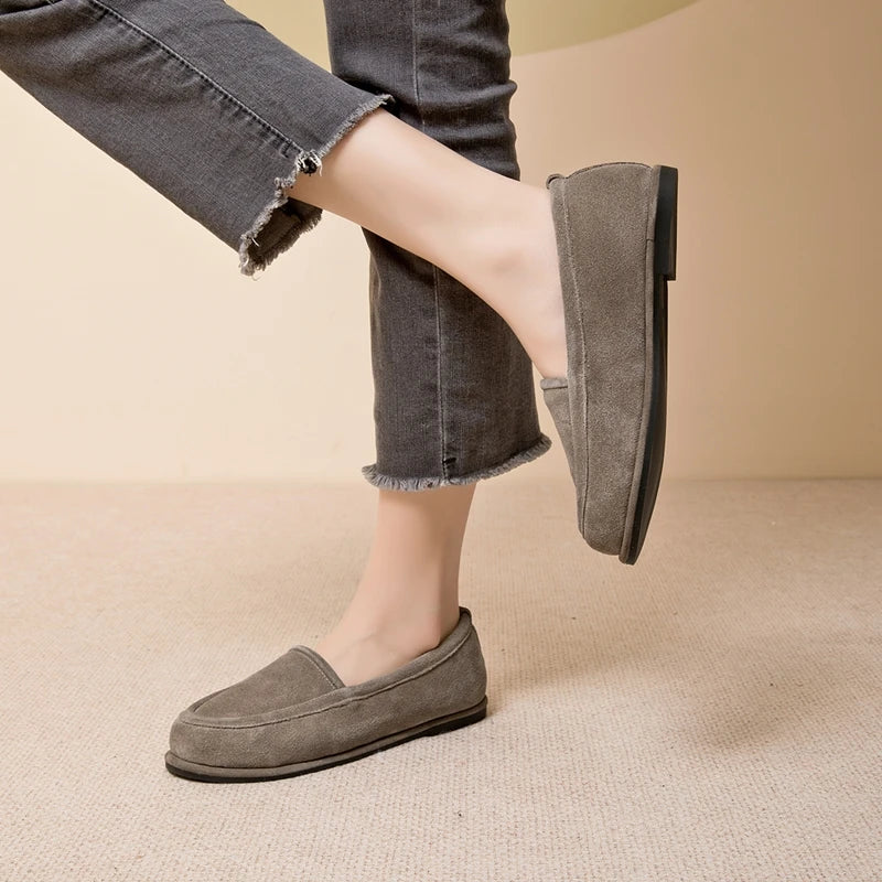 Winter Shoes Women's 2026 New Wool One-piece Women's Loafers Low Heel Fashion Casual One-Foot Slip-on Warm Ladies Shoes