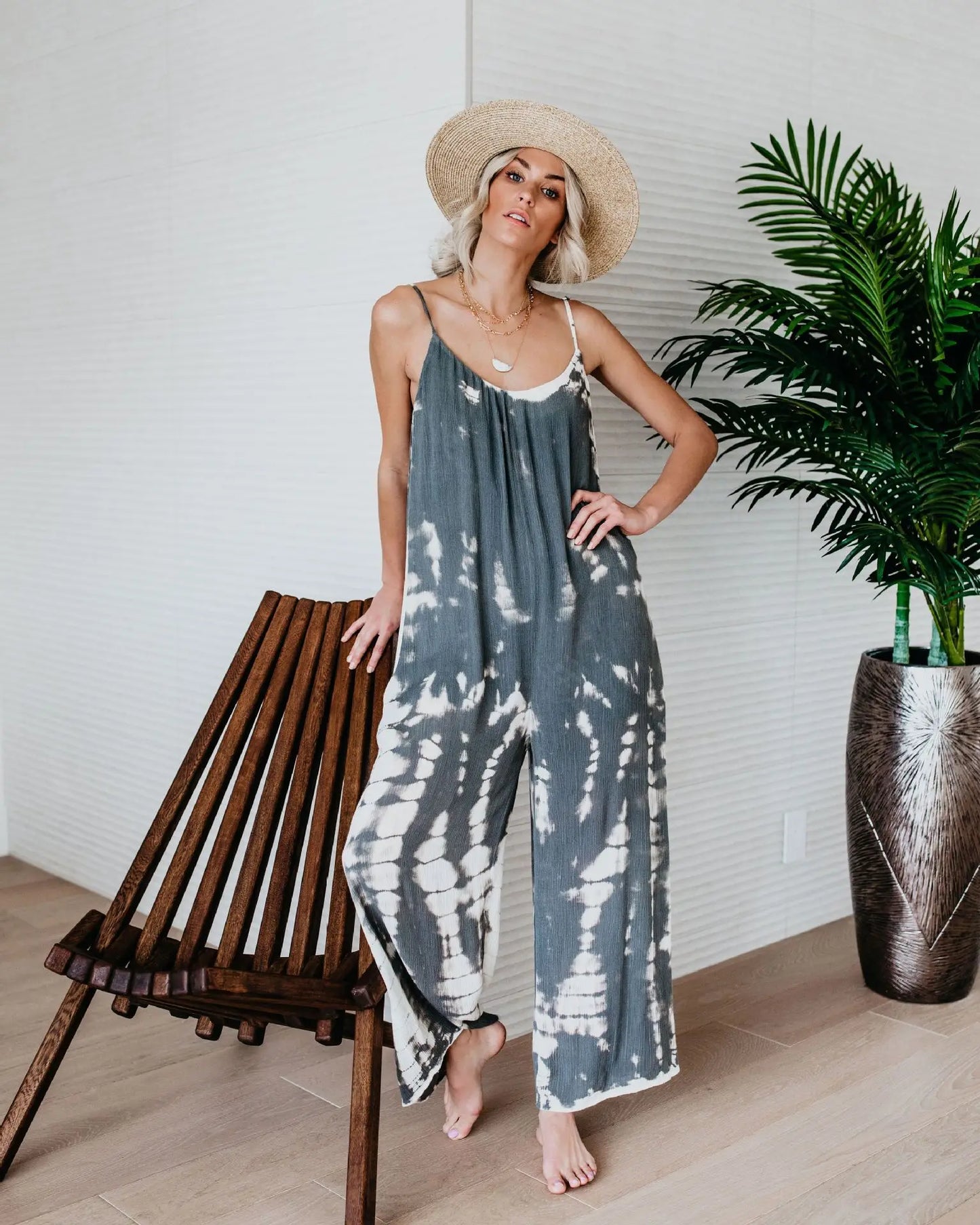 Women's Jumpsuit 2023 New Women's Clothing Wholesale Russian European and American Suspender Sexy Wide Leg Pants