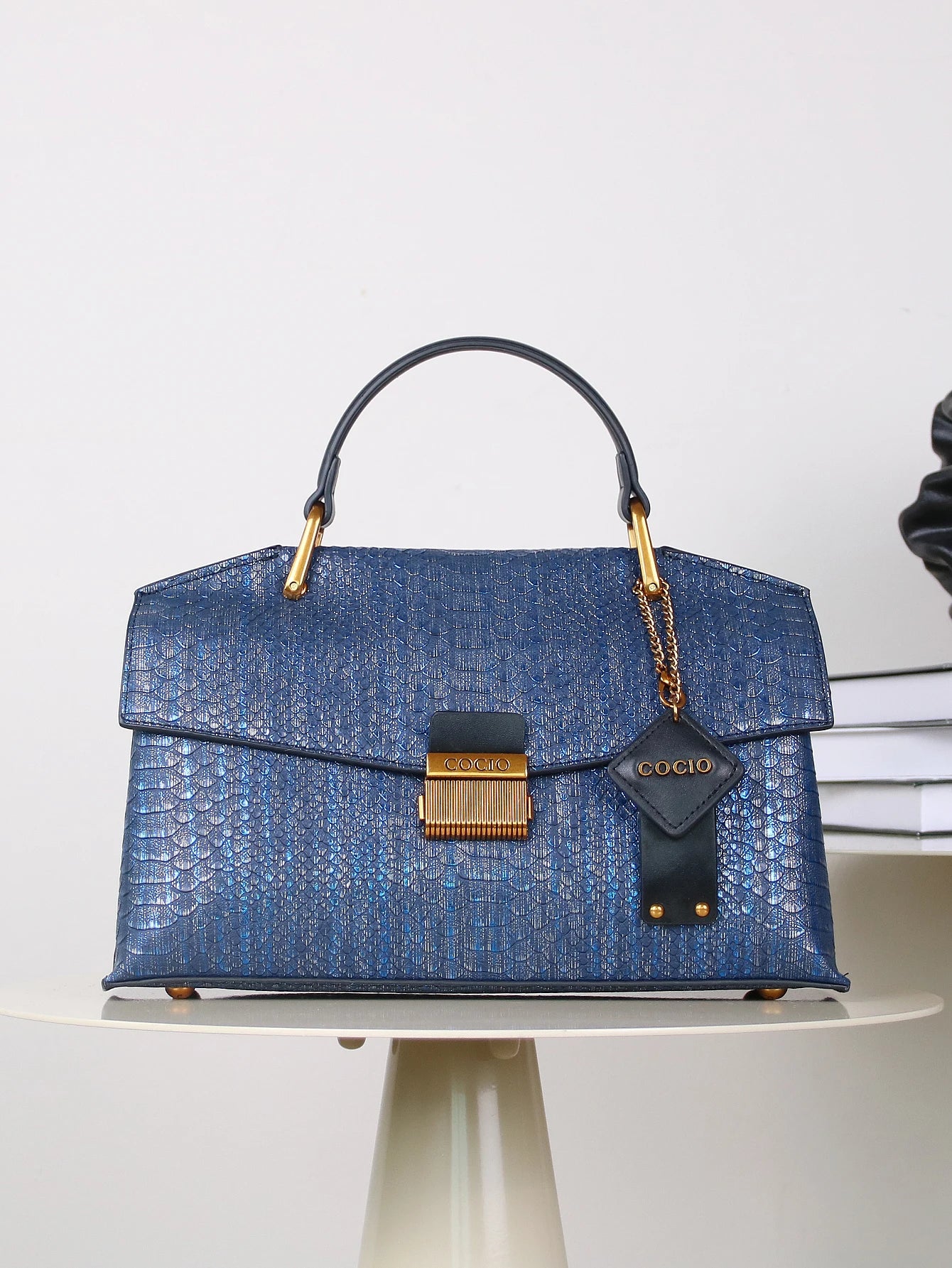 2026 New Retro Blue Snake-Shaped High-Grade Handbag Fashion Luxury Handbag Lightweight Large-Capacity One-Shoulder Messenger