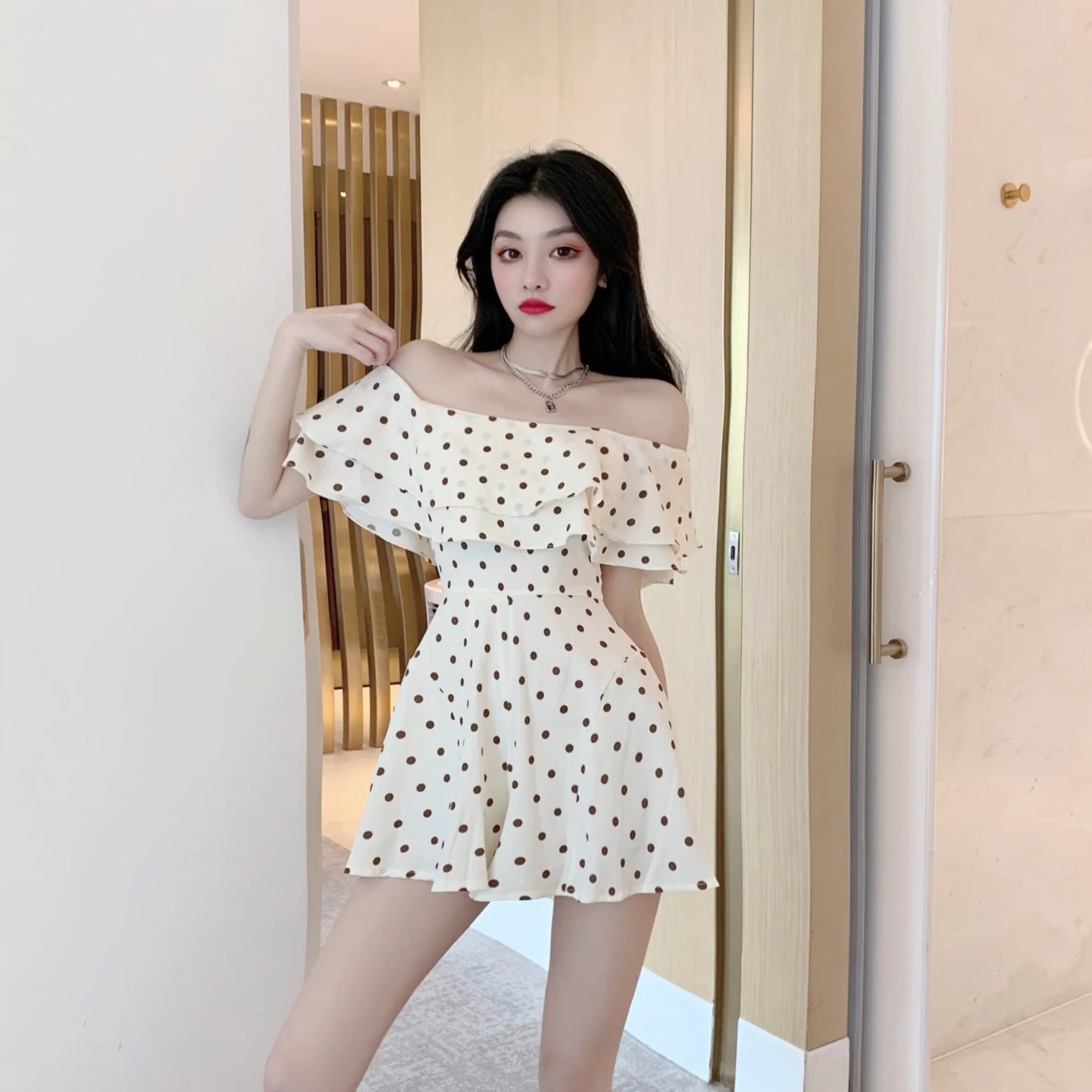 2025 Summer New Women Korean Off-shoulder Short Jumpsuit Female Chiffon Polka-dot Playsuits Ladies Short Sleeve Thin Rompers P73