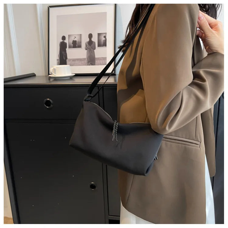 Men's Mini Casual Small Satchel Crossbody Bag Men and Women Versatile Student Trend Phone Bag Shoulder Sports Boy Trendy Bags