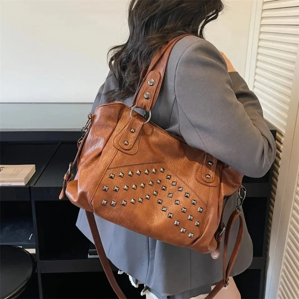 Rivet Punk Large Capacity Handbags Top Quality Sturdy Soft Leather Casual Tote Bag Shoulder Crossbody Bags Daily Commute Travel