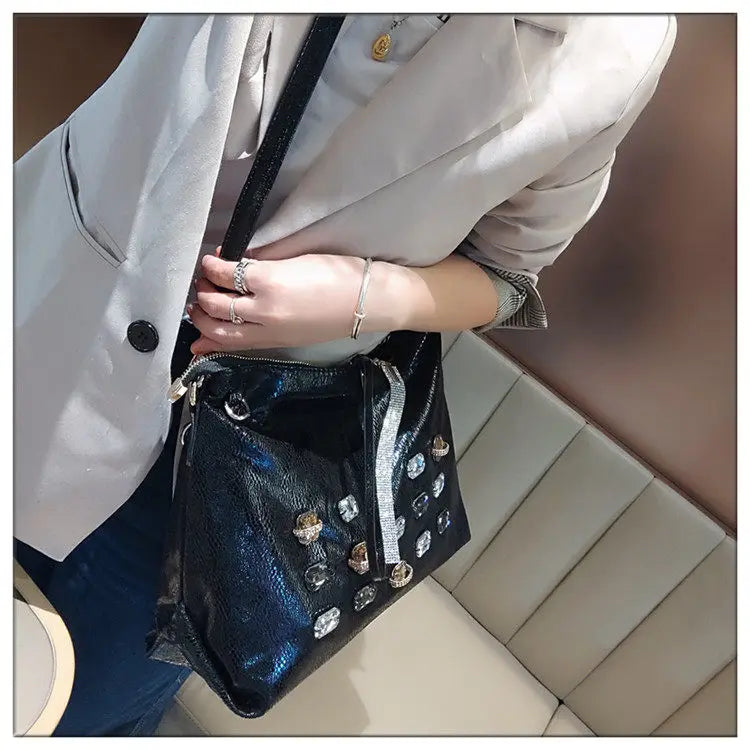 2026 New Fashion Diamonds Women Handbags Genuine Leather Tote Bag Large Capacity Work Commute Leisure Versatile Shoulder Bags