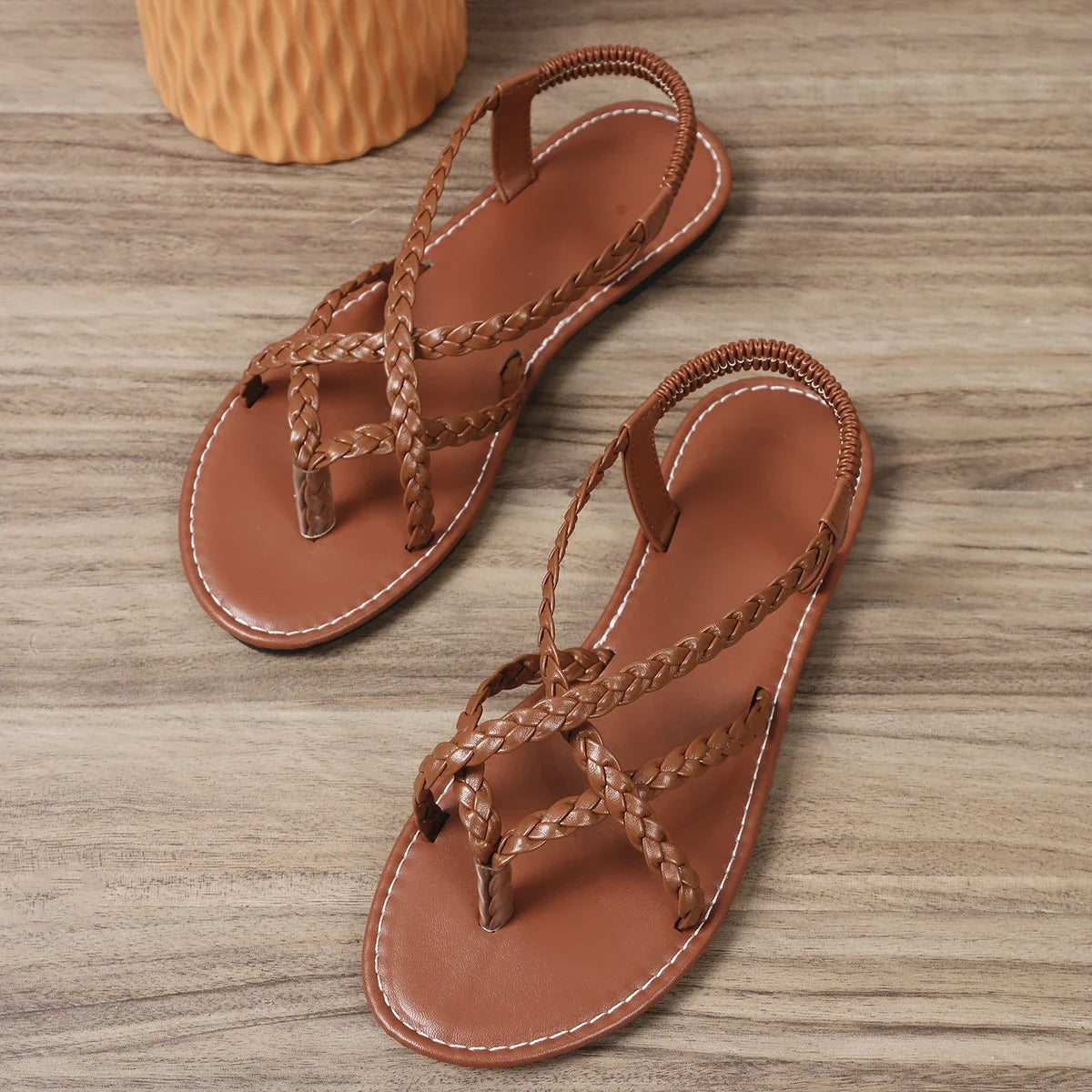 Women Beach Woven Hollow Sandals Women Flats Casual Clip Toe Sandals Summer 2026 New Fashion Walking Zapatos Dress Femme Slides