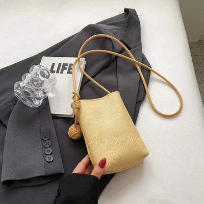 Women Leather Small Crossbody Bag Designer Cell Phone Bag Lightweight Fashion Shoulder Bag Ladies Travel Purse