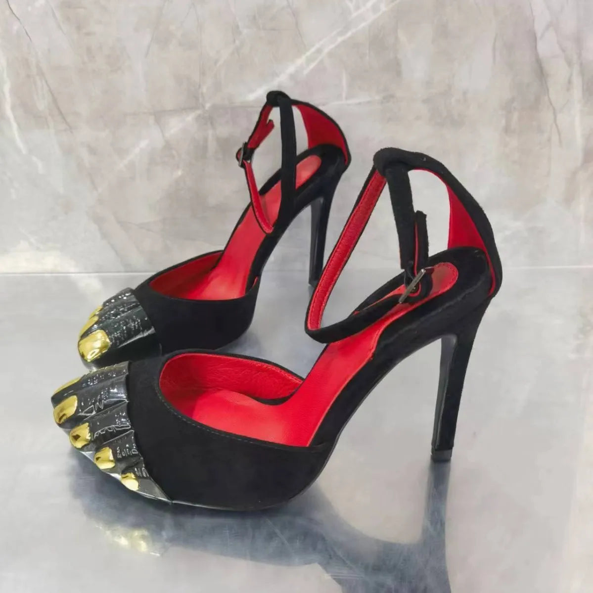 Fashionable Gold Thumb Five Toe Sandals Women Slim High-Heeled Slippers Versatile Temperament Ankle Strap Sandals