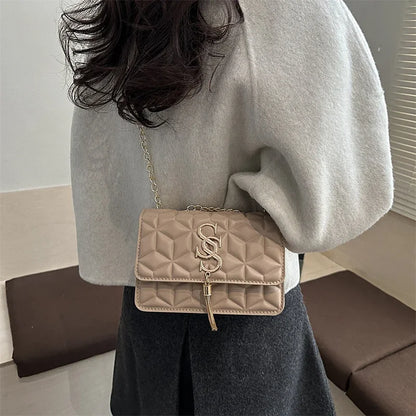 Light Luxury Trend Argyle Quilted Small Square Bag Metal Letter Tassel Flap Crossbody Bags Commuting Fashion Shoulder Bag
