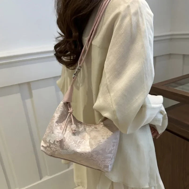 Fashion Luxury Women Embroidery Shoulder Bag Nylon Pearl Pendant Bucket Bag Versatile Handbag Retro Women Crossbody Bags сумка