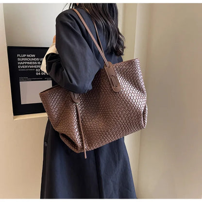 Autumn and Winter Trendy Vintage Rhombic Woven Shoulder Bags Large Capacity Underarm Bag Daily Commuting Bag Casual Handbags