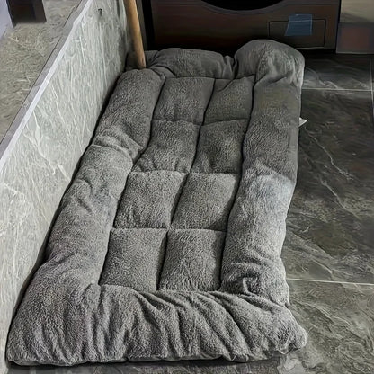Large Size Ultra Soft Polyester Pet Bed for Dogs and Cats Sofa Cushion Pet Mat for Home