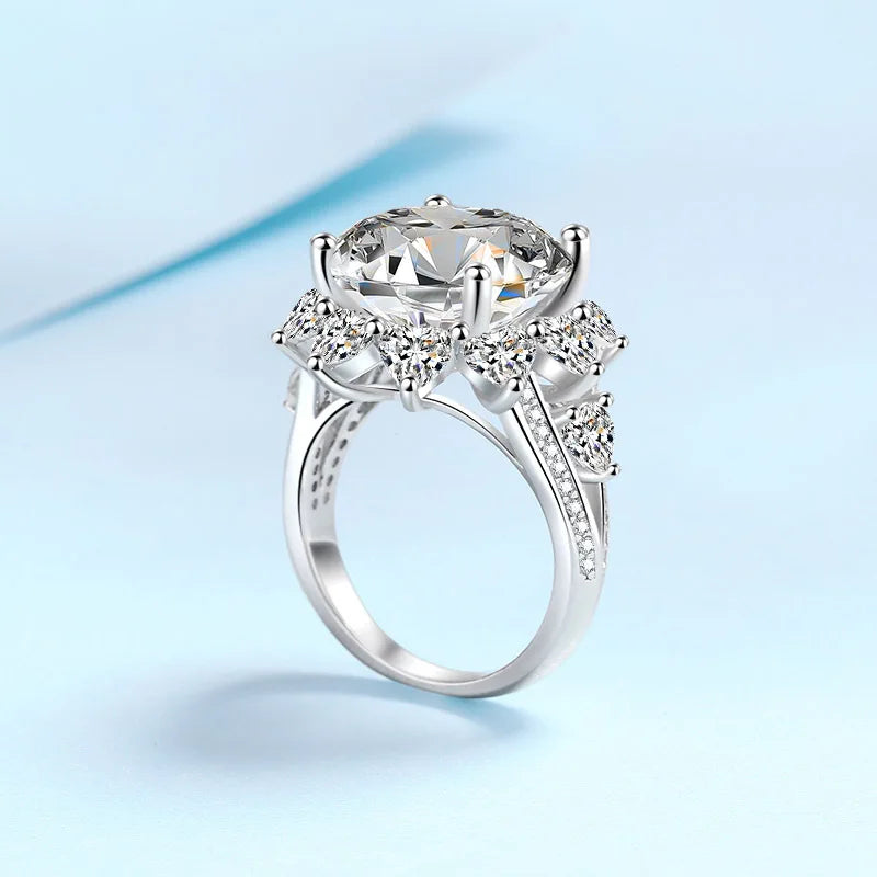 10ct Women's Moissanite Ring Wealth Flower Light Luxury Design PT950 Platinum Setting for Enhanced Confident Aura And Brightenin