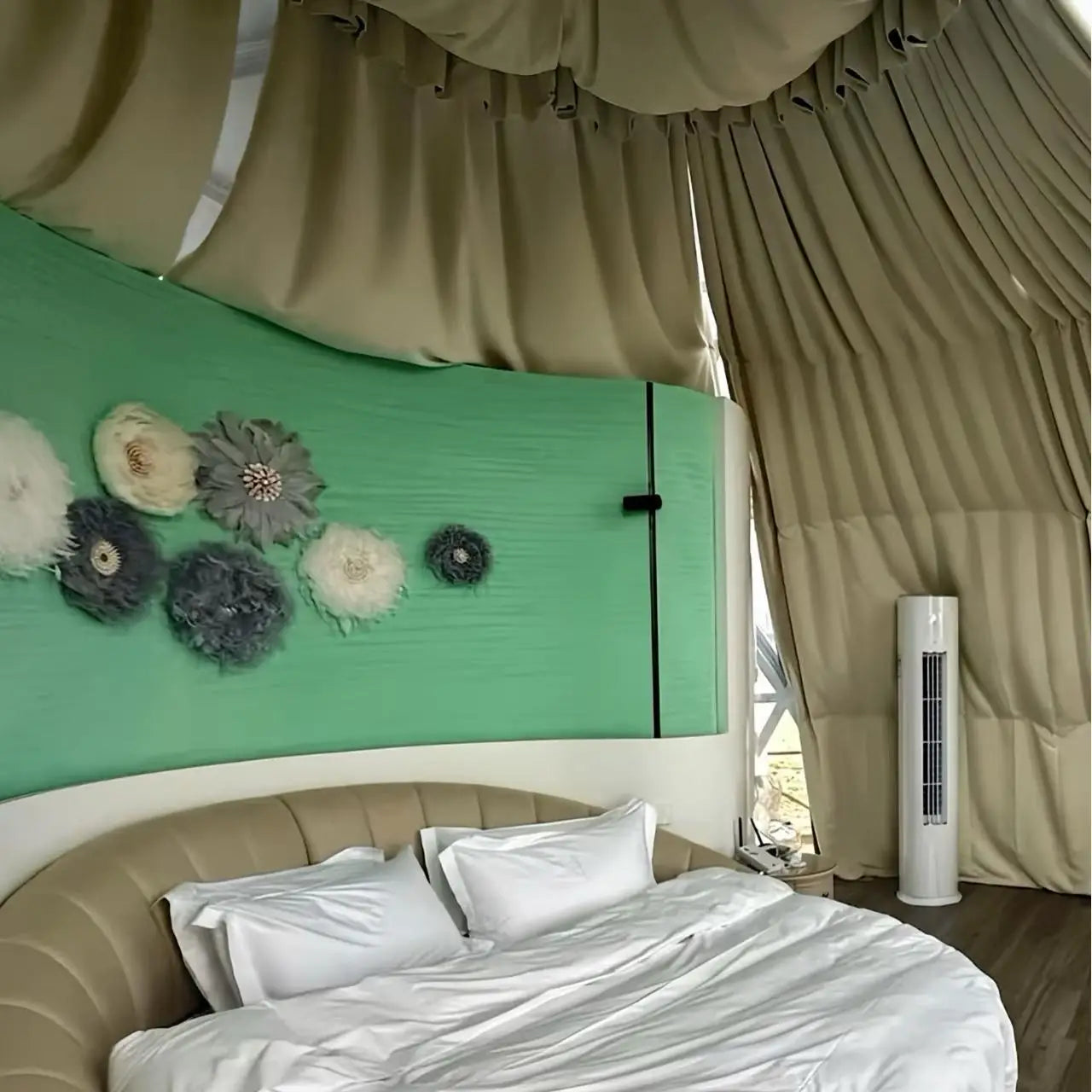 Luxury Transparent Glass Geodesic Dome Tent Aluminum Frame Four Season Outdoor Glamping House Hotel Resort Custom