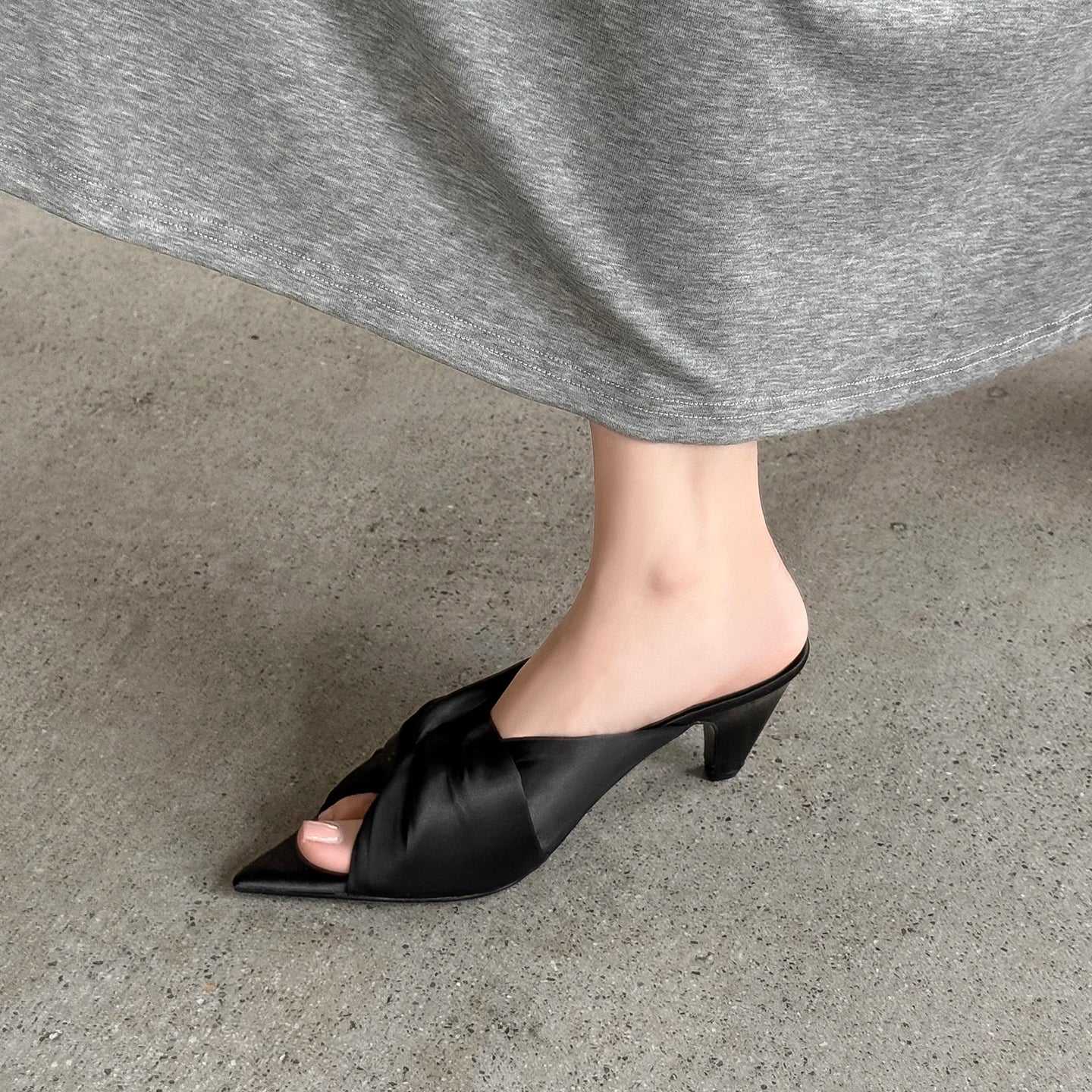 Women's Summer Sandals Luxury Satin Elegant Lady Pumps And Heels Peep Toe Dresss Party Wedding Shoes Pleated Sandal