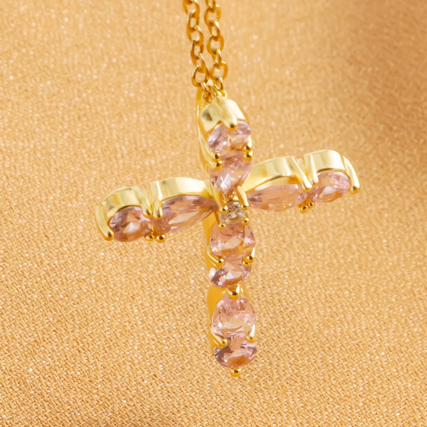 Cubic Zirconia Cross Water Diamond Pendant for Women's Fashion Sexy Golden Hypoallergenic Jewelry Gift Party Banquet Necklace