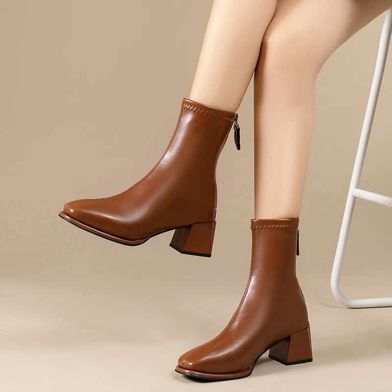 High-quality square-toe platform short boots for ladies, 2025 new fashion trend Wide heel, back zipper, large size women's boots
