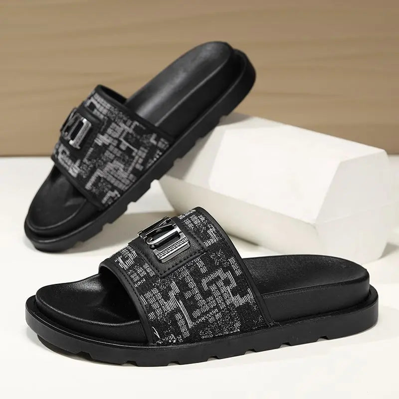 Summer 2026 Large Size Luxury Buckle Trendy Full Face Bread Slippers Retro Casual Beach Slippers Comfortable Roman Style Sandals