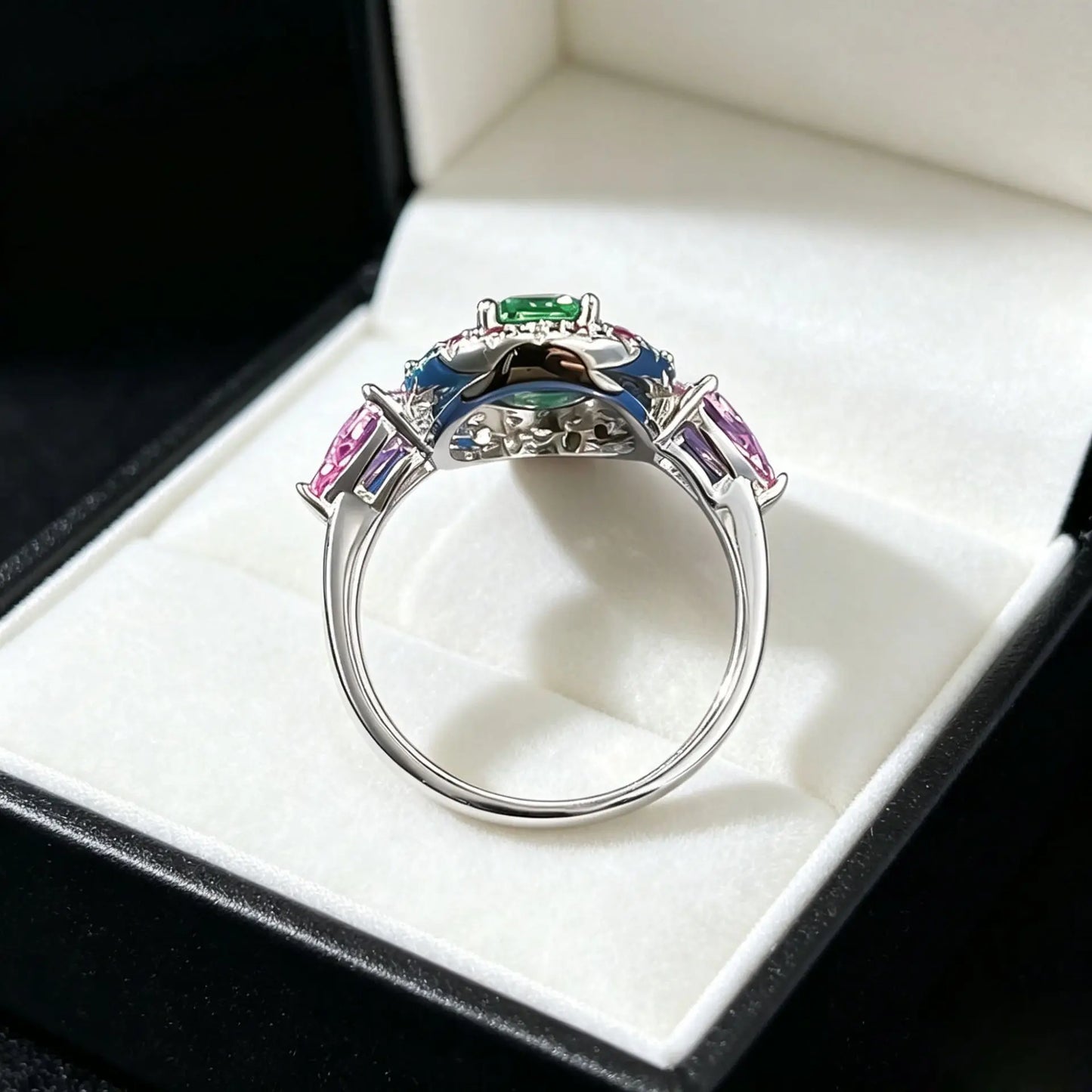 Luxury white gold solid platinum PT950 retro contrasting real emerald 5*7mm ring luxury banquet jewelry