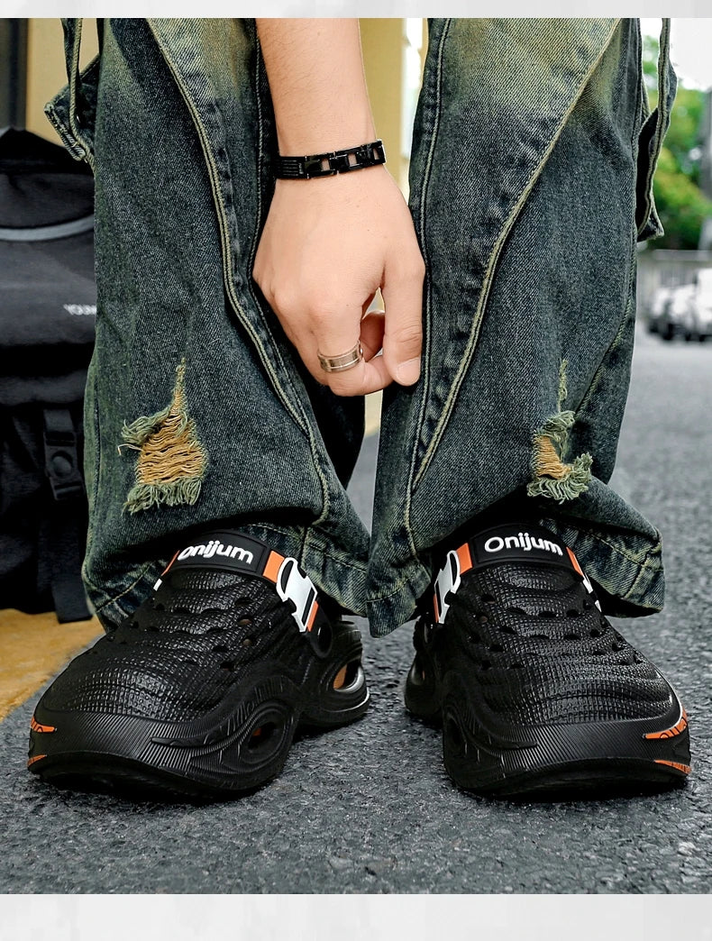 Summer Men's Beach Clogs Outdoor Sandals New Design Slippers EVA Soft Slides For Men Casual Garden Shoes Male Beach Slippers