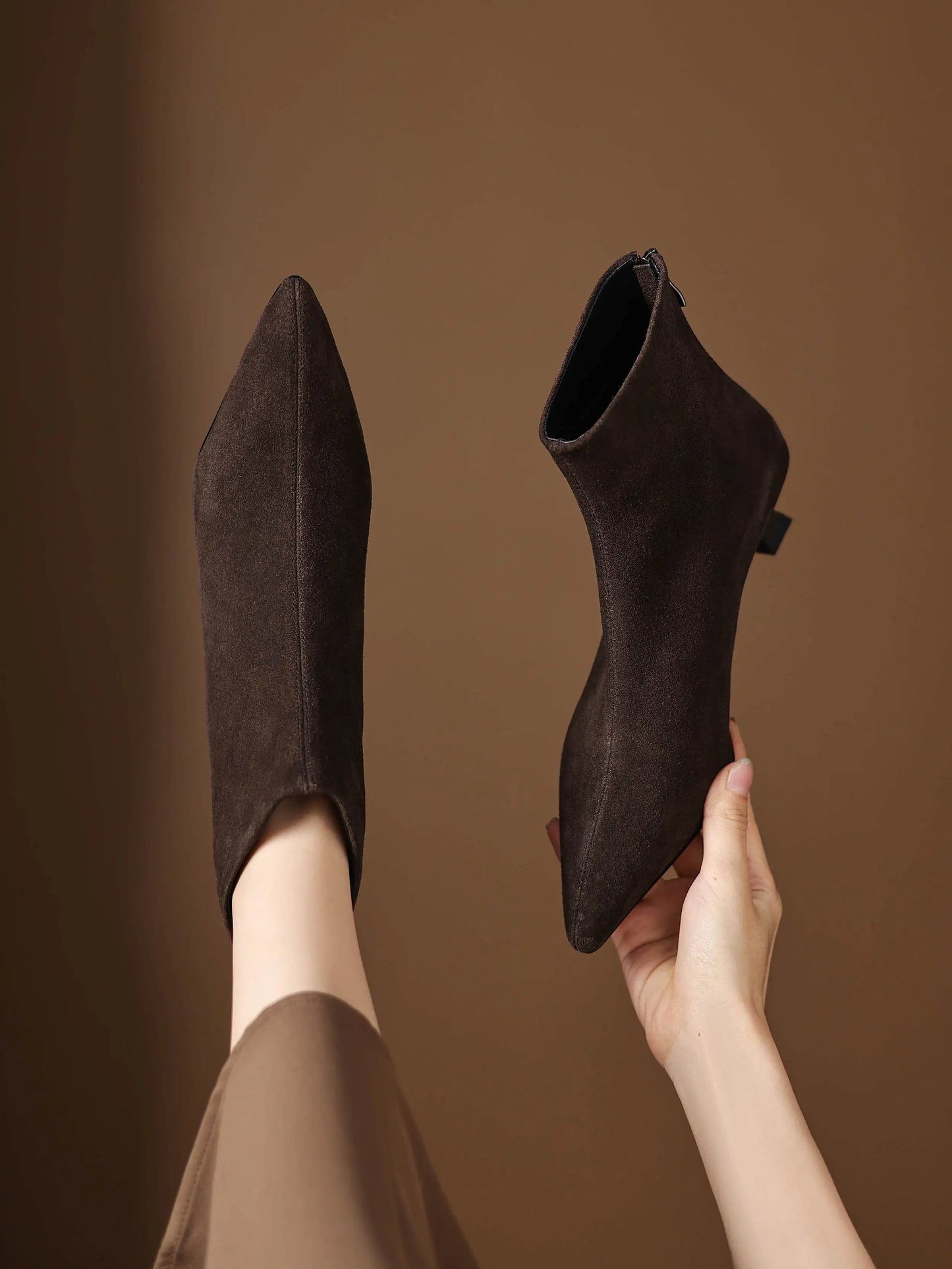 Plus Size 34-42 Genuine Leather Pointed Toe Med Heels Zipper Modern Boots Winter Autumn Shoes Concise Elegant Dress Ankle Boots
