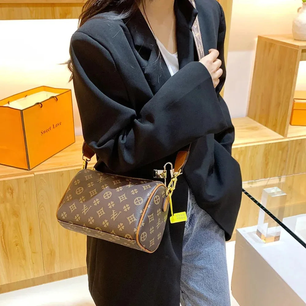 New designer luxury women's handbag multifunctional sloping shoulder handbag portable travel daily handbag