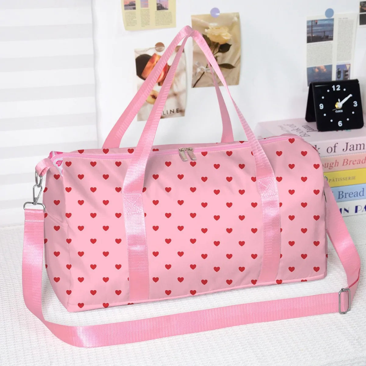 Popular Youthful Trendy Pink Love 3D Print Barrel Shape Crossbody Outdoor Sports Bags Gym Yoga Bag Large Capacity Travel Bags