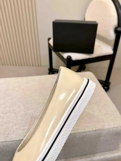 Luxury Brand Commuter Shoes Women's Slip-on Versatile Casual Shoes Casual Shoes Lambskin Material Stylish Casual Flat Shoes