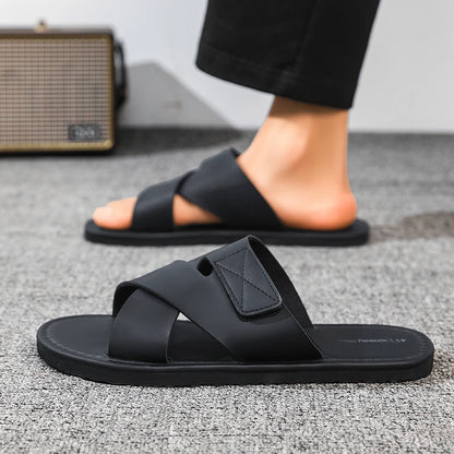 Men's slippers 2026 new summer leisure Korean fashion sports sandals light and comfortable flat bottom plus size sandals 46