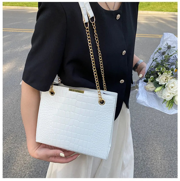 2026 Fashion Luxury Female Crossbody Bags for Women Designer Shoulder Bag Chain Solid Color Messenger Bag Handbags