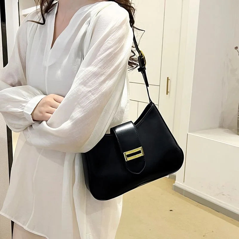Women Bag Luxury Designer Clutch Handbags Solid Color Leather Underarm Shoulder Bag Casual Female Luxury Hobos Bags White Black